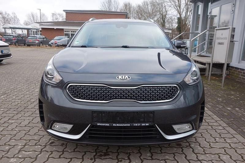 Gebraucht Kia Niro Vision 105 PS (77 kW) 2017 Platinum graphite SUV
