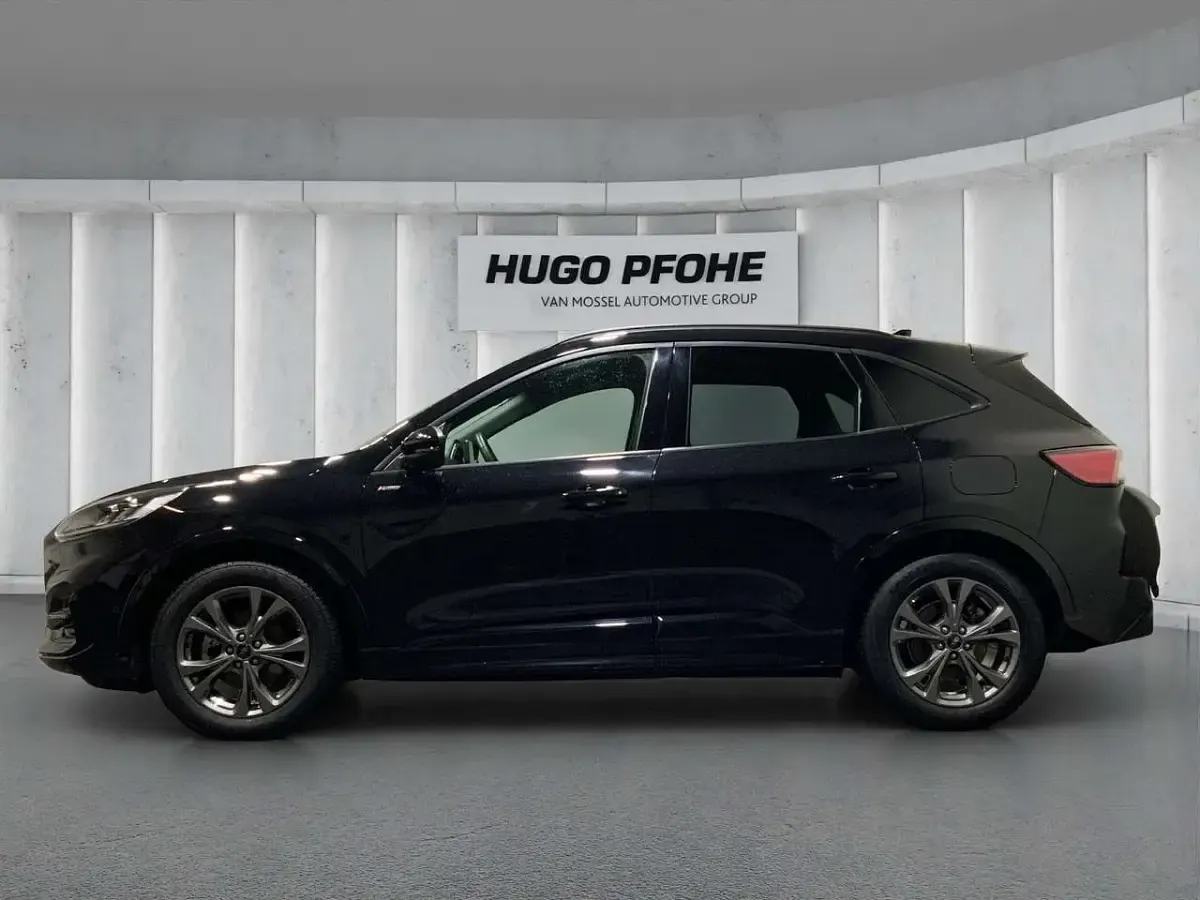 Gebraucht Ford Kuga ST-Line X 190 PS (139 kW) 2023 Agate black metallic SUV