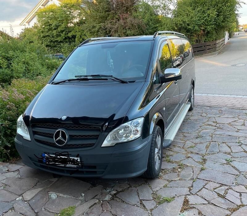Schwarz Gebraucht 2014 Mercedes Vito Van / Kleinbus | 13.000 € - Bild 1/4