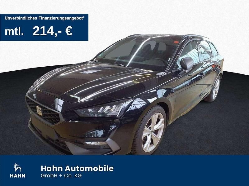 Mitternachtsschwarz Gebraucht 2025 Seat Leon FR Kombi | 27.430 € (Fairer Preis) - Bild 1/3