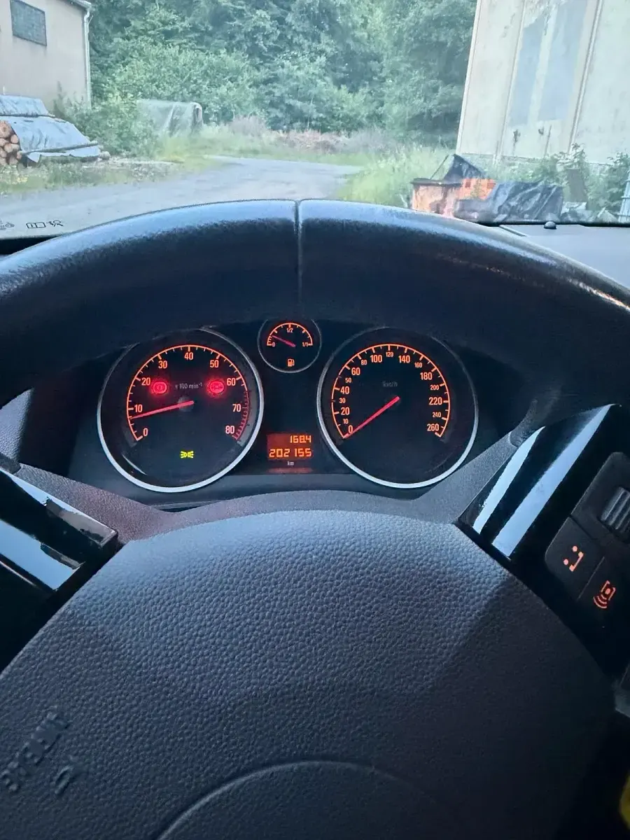 Gebraucht Opel Astra GTC 116 PS (85 kW) 2009 Schwarz Kleinwagen