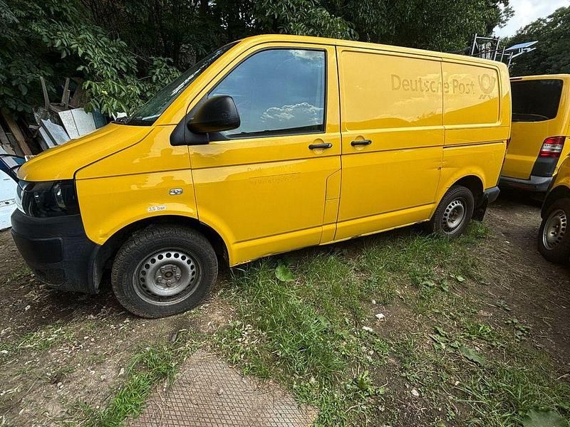 Gelb Gebraucht 2012 VW T5 Van | 6.990 € (Fairer Preis) - Bild 1/3