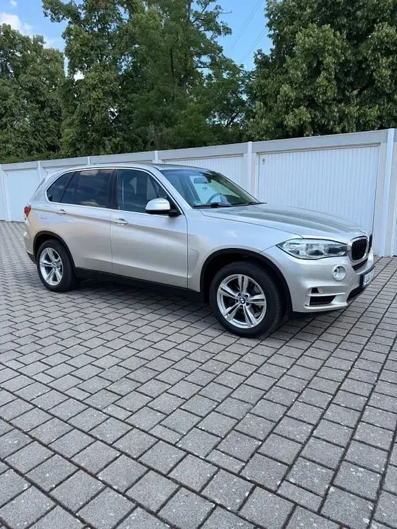 Gebraucht BMW X5 258 PS (189 kW) 2015 Silber SUV