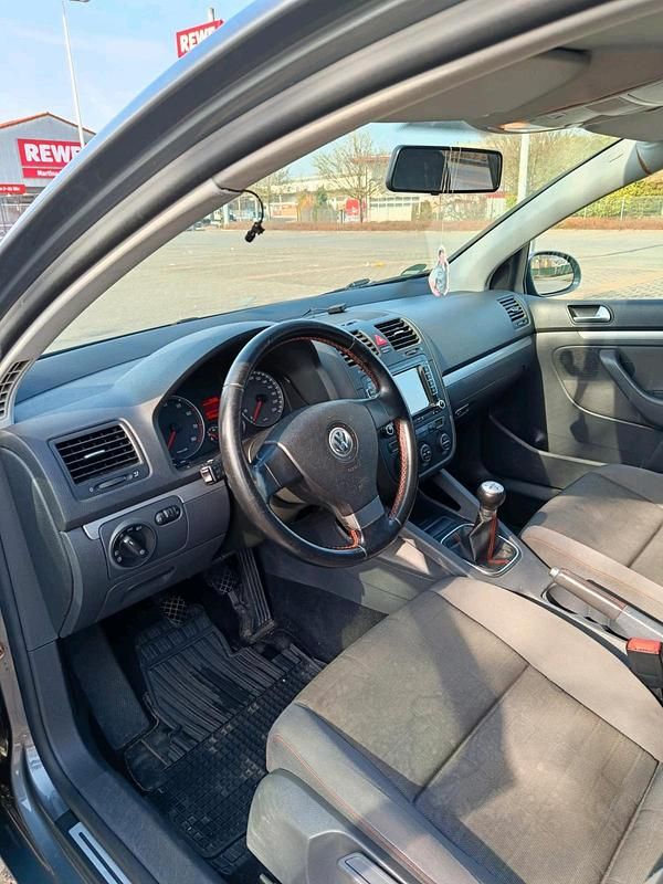 Gebraucht VW Golf V 102 PS (75 kW) 2006 Grau Kleinwagen