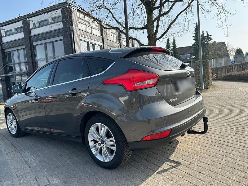 Gebraucht Ford Focus 126 PS (92 kW) 2018 Limousine