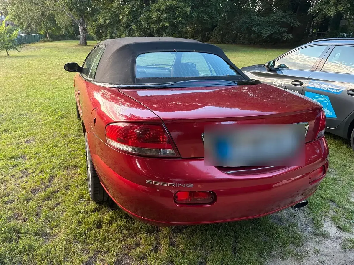 Gebraucht Chrysler Sebring Cabriolet 141 PS (103 kW) 2001 Rot Cabrio