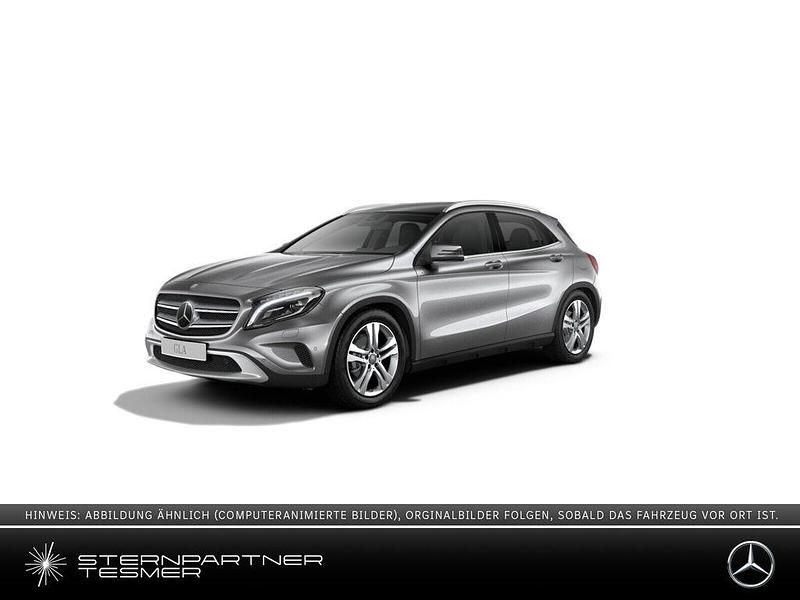 Grau Gebraucht 2015 Mercedes GLA180 SUV | 17.380 € (Fairer Preis) - Bild 1/4