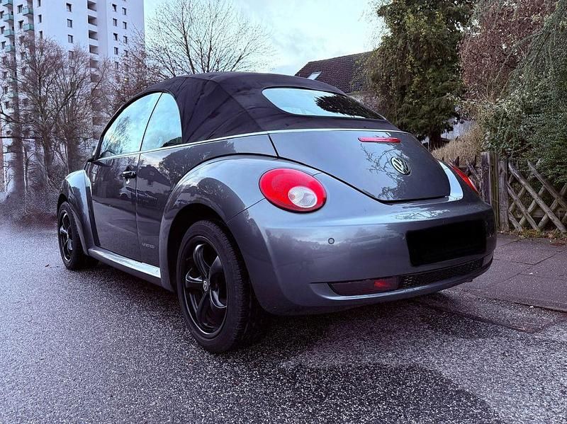 Gebraucht VW New Beetle 102 PS (75 kW) 2009 Grau Kleinwagen