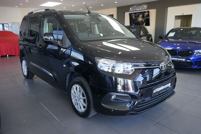 Schwarz Gebraucht 2022 Toyota Proace City Van | 22.890 € (Fairer Preis) - Bild 1/4