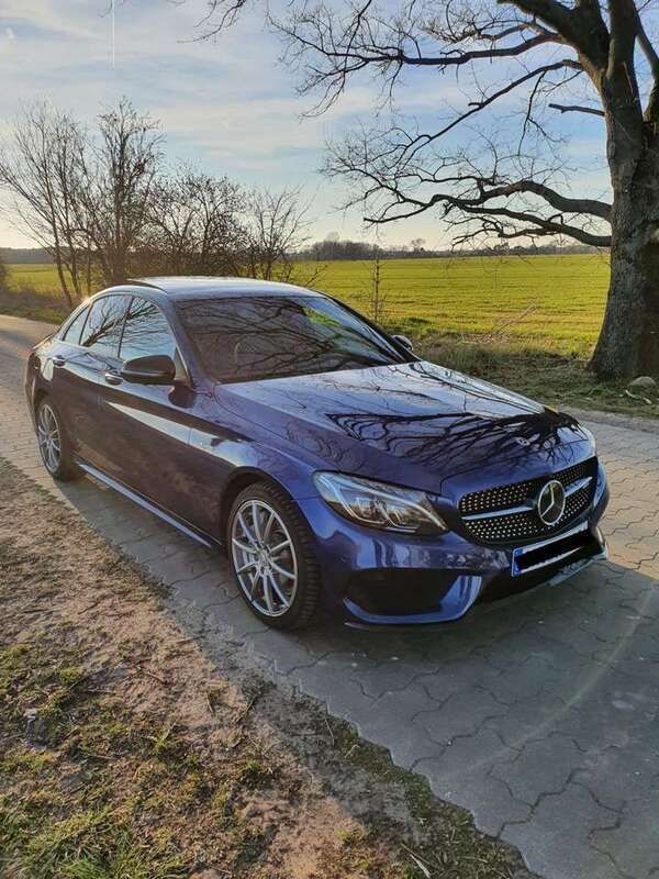 Blau Gebraucht 2018 Mercedes C43 AMG AMG Limousine | 32.490 € (Guter Preis) - Bild 1/4