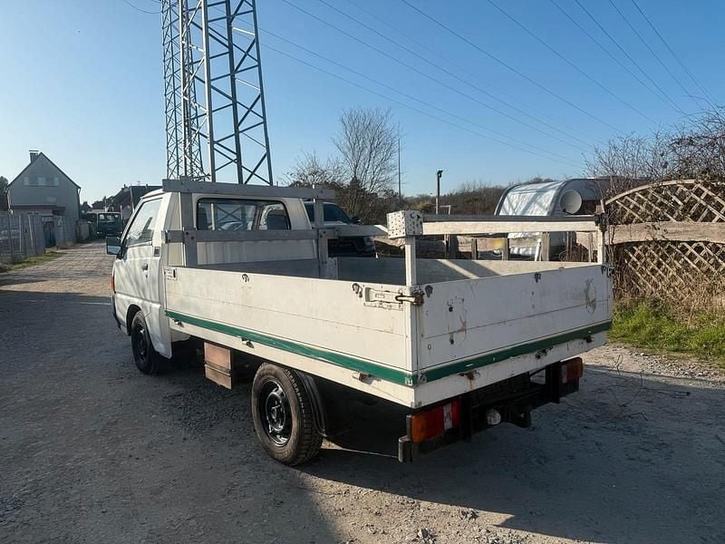 Gebraucht Mitsubishi L300 87 PS (63 kW) 1996 Weiß