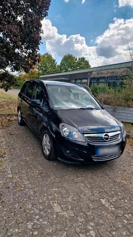 Schwarz Gebraucht 2011 Opel Zafira Van / Kleinbus | 4.000 € (Superpreis) - Bild 1/4