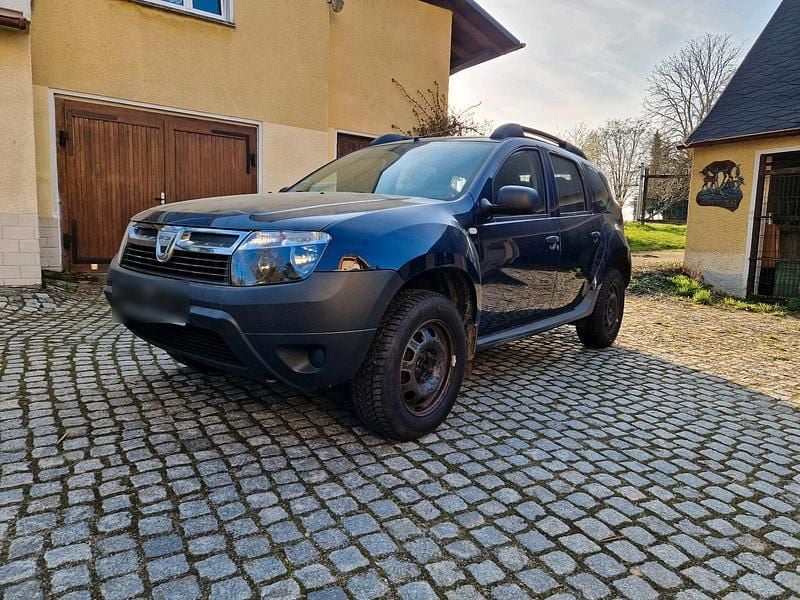 Second-hand Dacia Duster 105 CP (77 kW) 2010 Albastru SUV