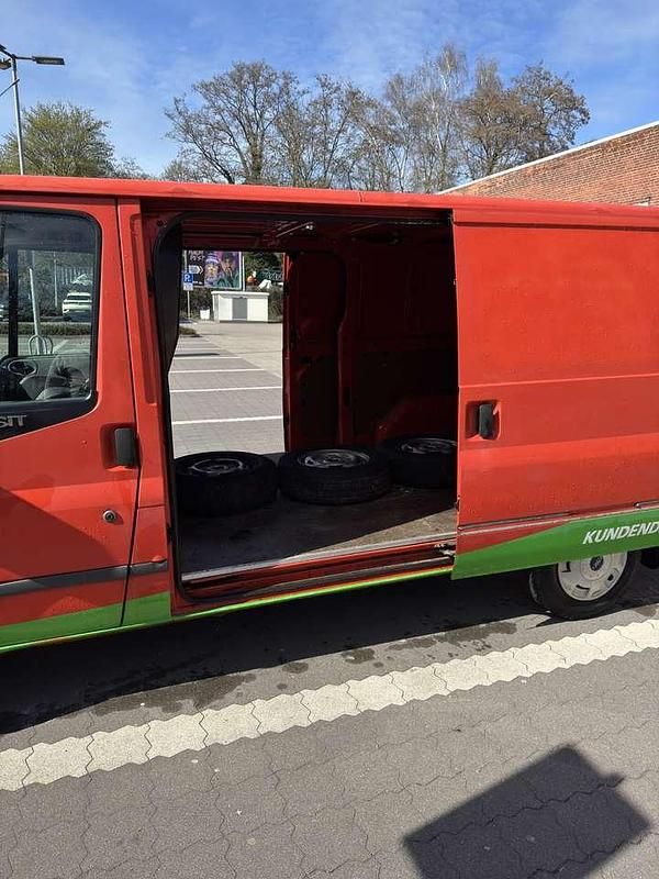 Usata Ford Transit Basis 86 CV (63 kW) 2010 Rosso Monovolume