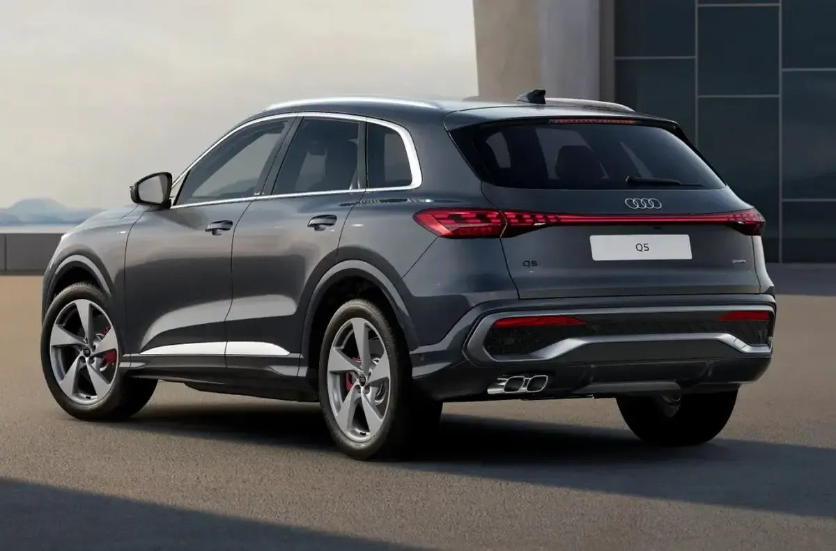 Neu Audi Q5 Ambiente 299 PS (219 kW) 2026 Grau SUV