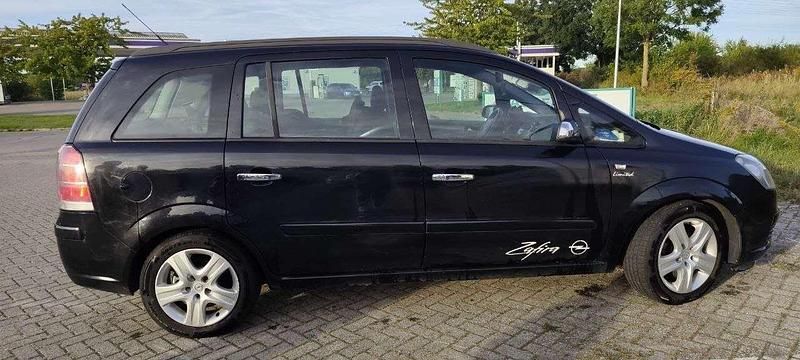 Gebraucht Opel Zafira 120 PS (88 kW) 2006 Schwarz Van / Kleinbus
