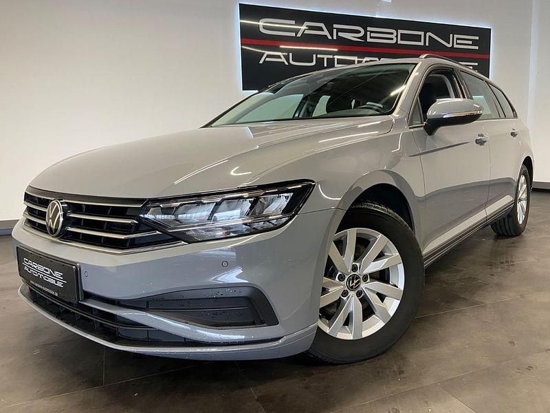 Gebraucht VW Passat Conceptline 150 PS (110 kW) 2023 Grau Kombi