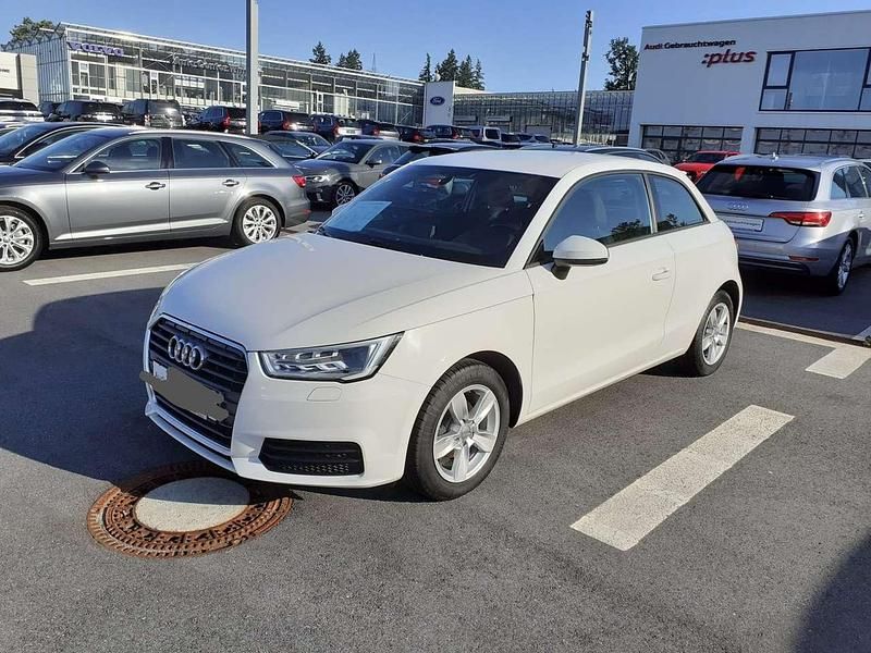 Weiß Gebraucht 2011 Audi A1 Ambition Kleinwagen | 4.700 € (Fairer Preis) - Bild 1/4