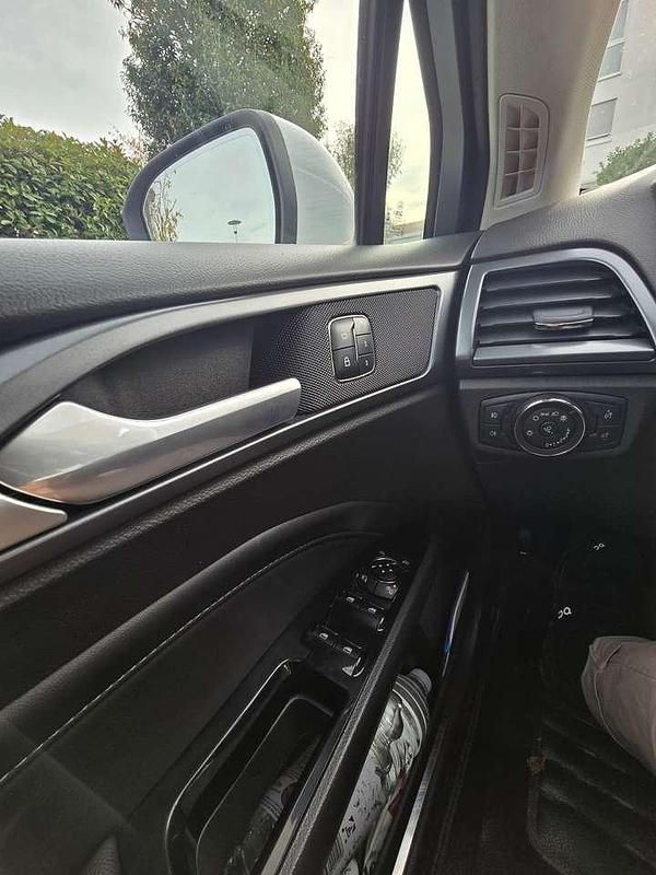 Gebraucht Ford Mondeo 150 PS (110 kW) 2016 Weiß Limousine