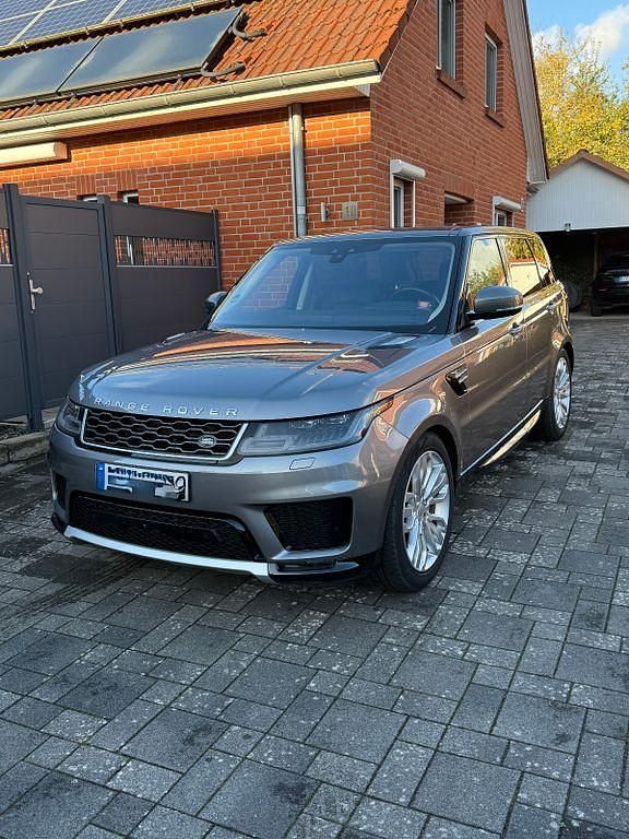 Grau Gebraucht 2019 Land Rover Range Rover Sport HSE SUV | 44.900 € (Fairer Preis) - Bild 1/4