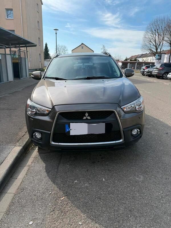 Braun Gebraucht 2012 Mitsubishi ASX SUV | 8.450 € (Etwas zu teuer) - Bild 1/4