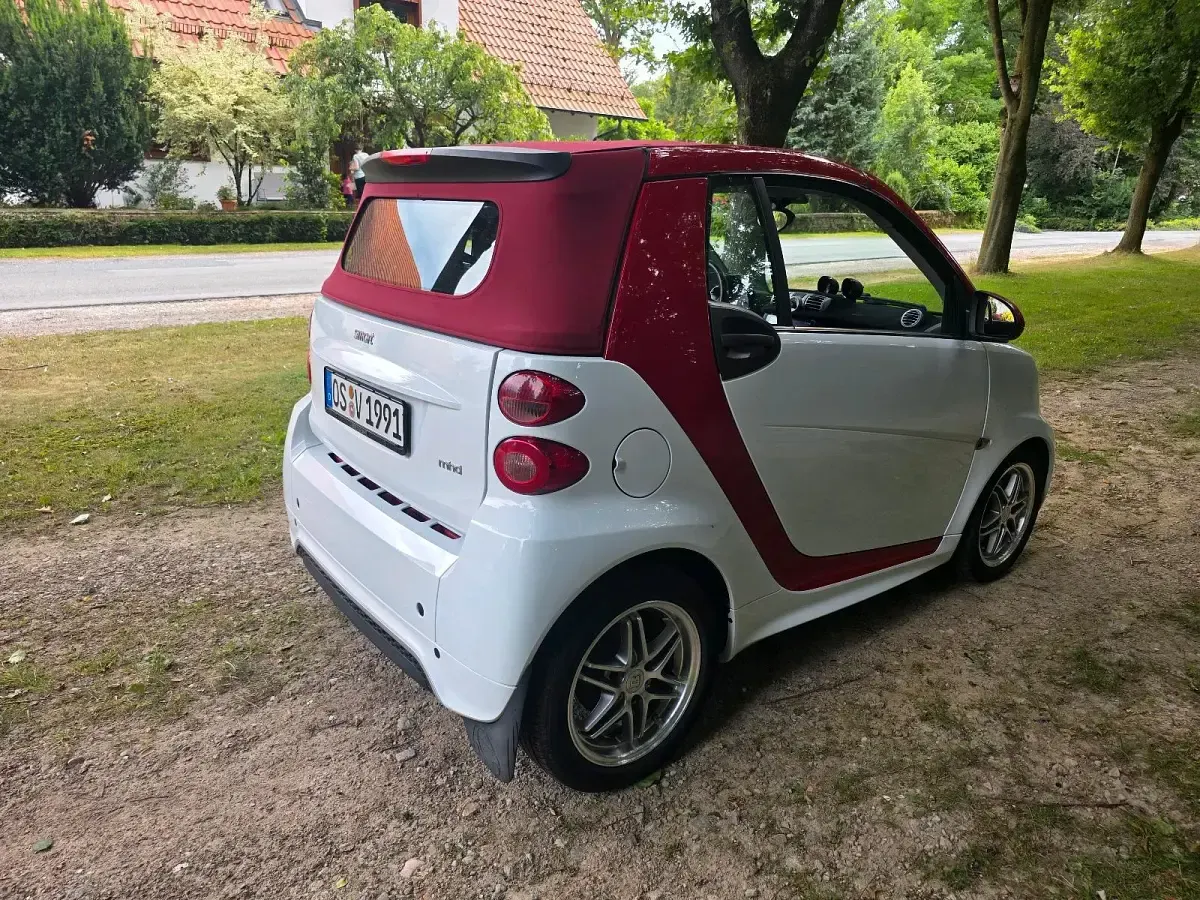Gebraucht Smart ForTwo Cabrio 71 PS (52 kW) 2014 Weiß Cabrio
