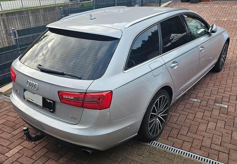 Gebraucht Audi A6 204 PS (150 kW) 2012 Silber Kombi