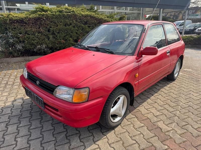 Gebraucht Toyota Starlet 75 PS (55 kW) 1995 Rot Kleinwagen