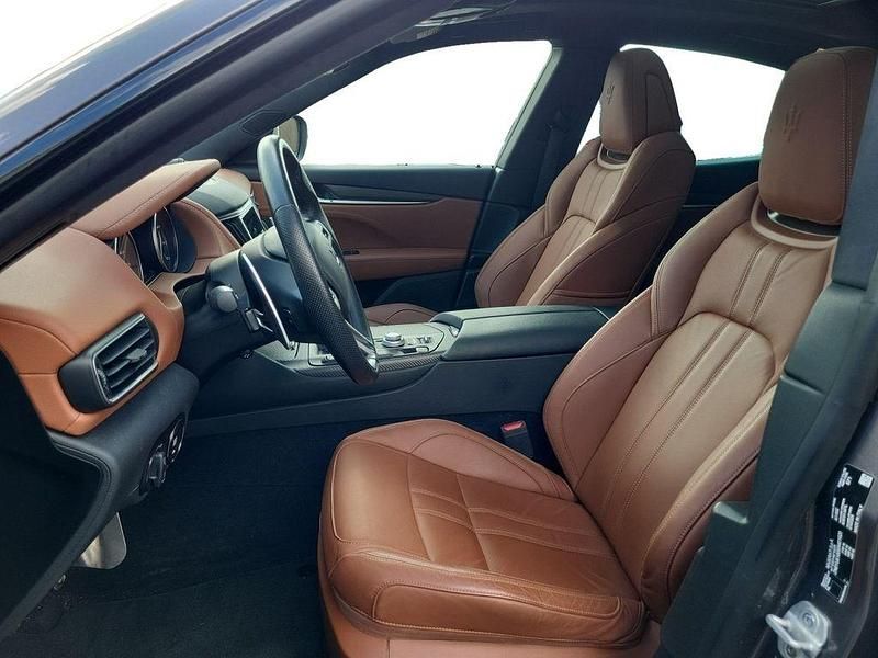 Gebraucht Maserati Levante 430 PS (316 kW) 2022 Grau SUV