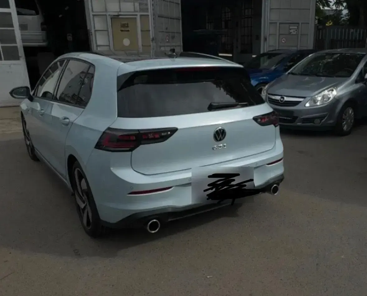 Gebraucht VW Golf VIII GTI 265 PS (194 kW) 2024 Blau Coupé