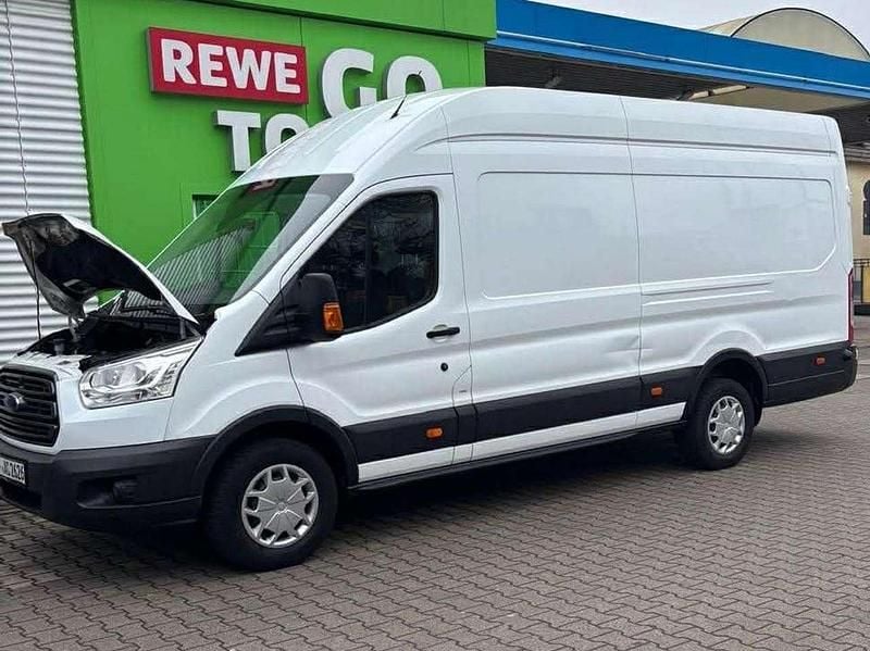 Second-hand Ford Transit 131 CP (96 kW) 2018 Alb Break