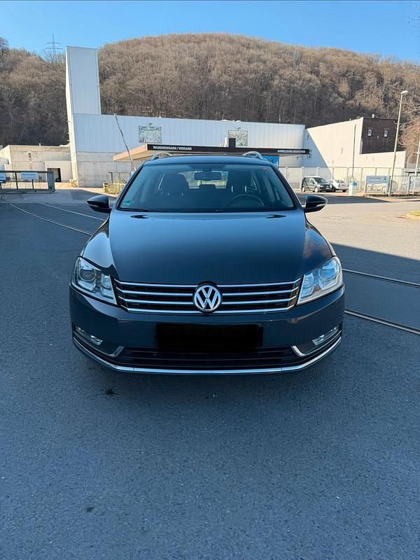 Gebraucht VW Passat Edition 140 PS (102 kW) 2014 Kombi