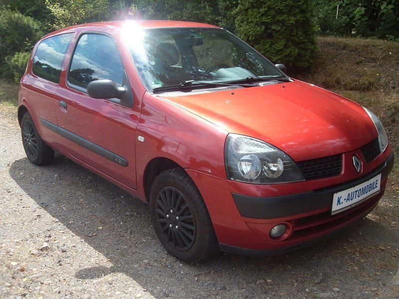 Gebraucht Renault Clio II Extreme 58 PS (42 kW) 2003 Rot Limousine