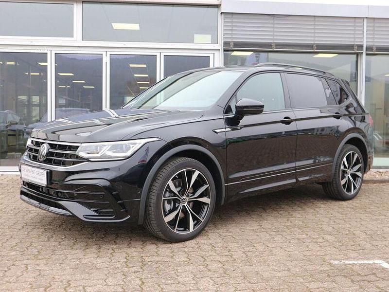 Gebraucht VW Tiguan Allspace R-line 193 PS (141 kW) 2025 Deep black perleffekt SUV