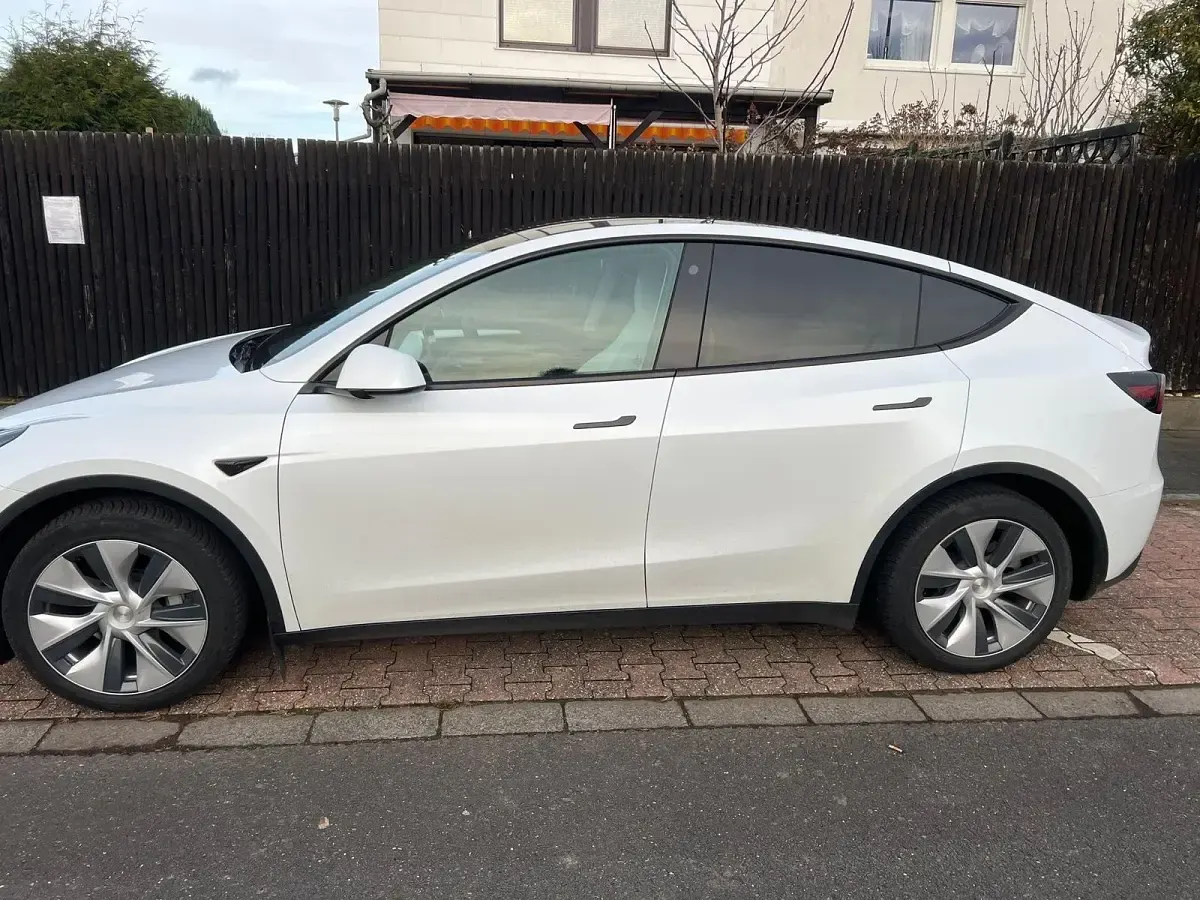 Gebraucht Tesla Model Y 389 kW (530 PS) 2022 Weiß SUV
