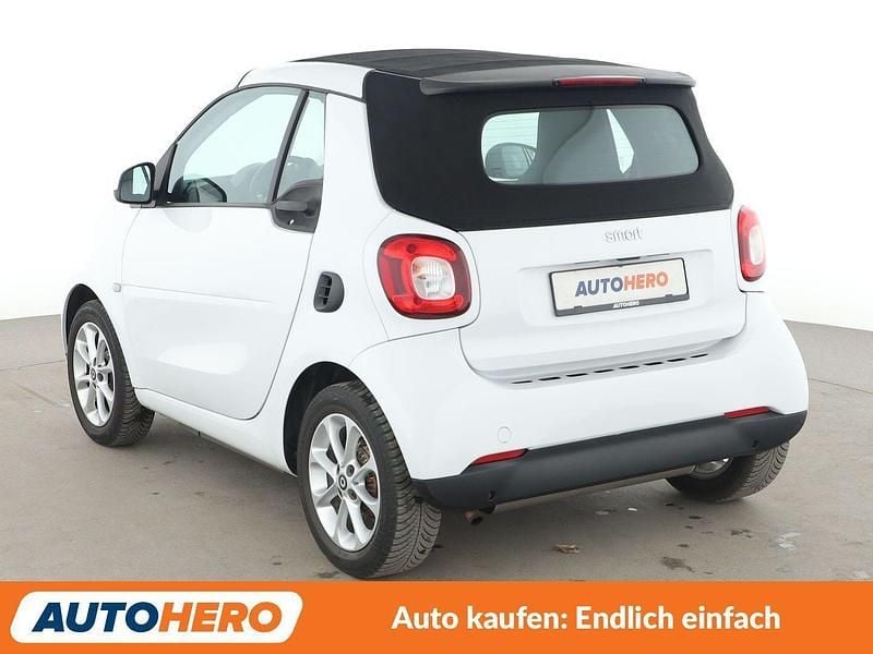 Gebraucht Smart ForTwo Cabrio Passion 71 PS (52 kW) 2019 Weiß Cabrio