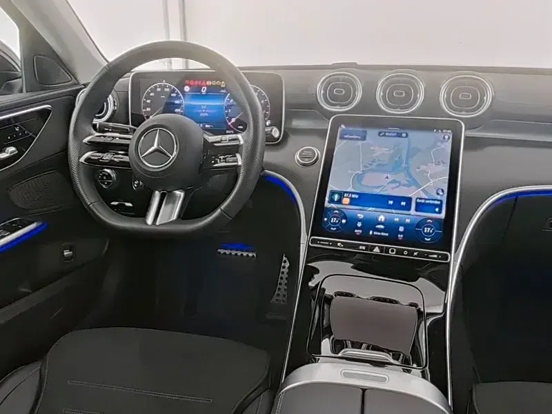 Gebraucht Mercedes C180 Advanced Plus 170 PS (125 kW) 2025 Schwarz Limousine