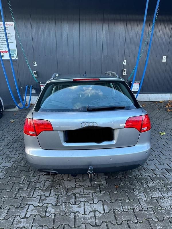 Gebraucht Audi A4 Basis 140 PS (102 kW) 2007 Blau Limousine