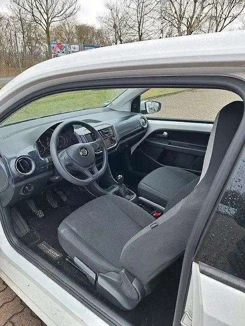 Gebraucht VW up! 60 PS (44 kW) 2017 Weiß Kleinwagen