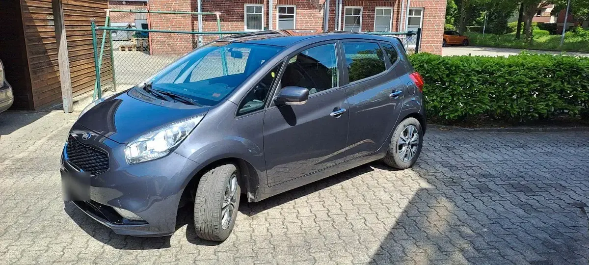 Gebraucht Kia Venga DREAM-TEAM Edition 125 PS (91 kW) 2018 Grau Kleinwagen