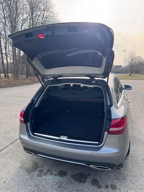 Gebraucht Mercedes C250 211 PS (155 kW) 2014 Grau Limousine