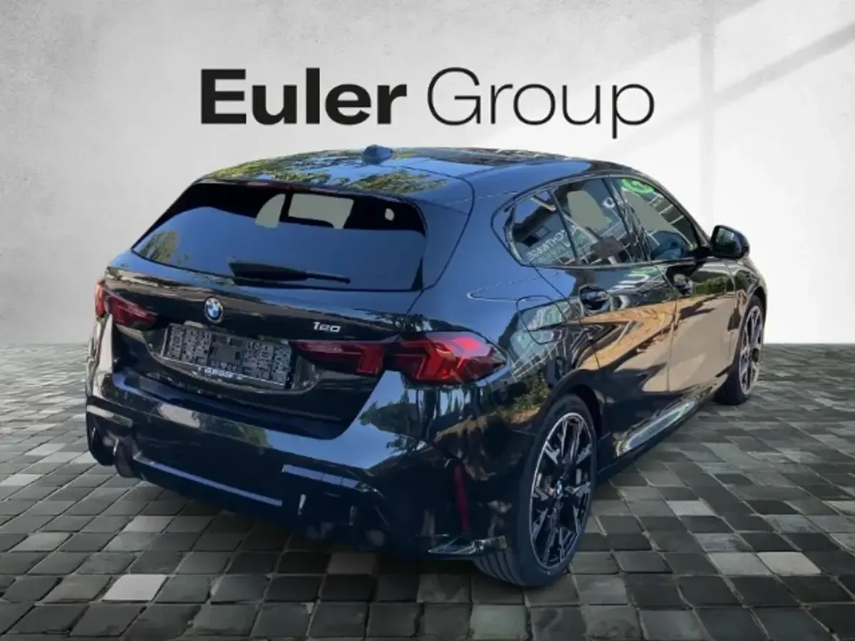 Gebraucht BMW 120 M Sport 156 PS (114 kW) 2025 Schwarz Kleinwagen