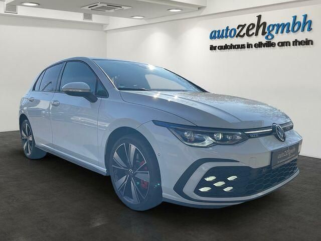 Gebraucht VW Golf VIII GTE 245 PS (180 kW) 2022 White metallic Limousine