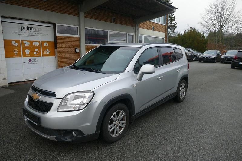 Gebraucht Chevrolet Orlando 163 PS (119 kW) 2012 Silber Van / Kleinbus