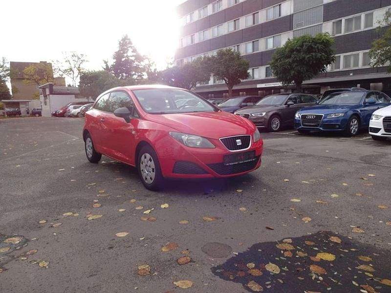 Gebraucht Seat Ibiza SC Basis 60 PS (44 kW) 2011 Rot Kleinwagen