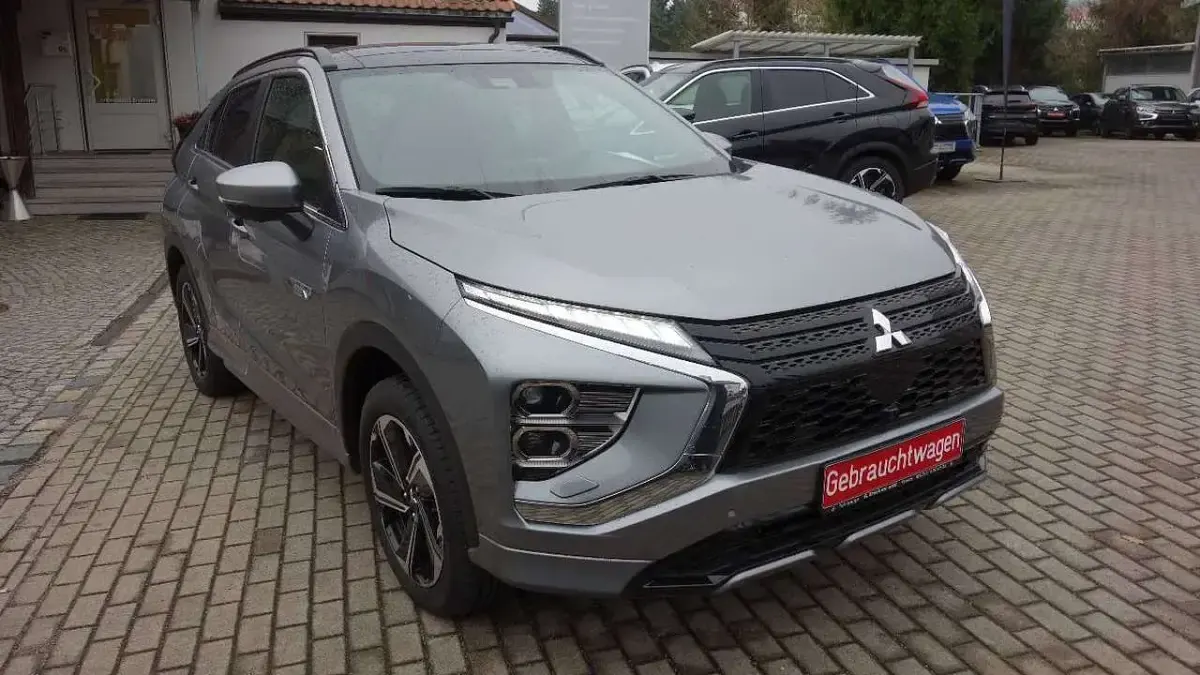 Gebraucht Mitsubishi Eclipse Cross Top 188 PS (138 kW) 2024 Grau SUV