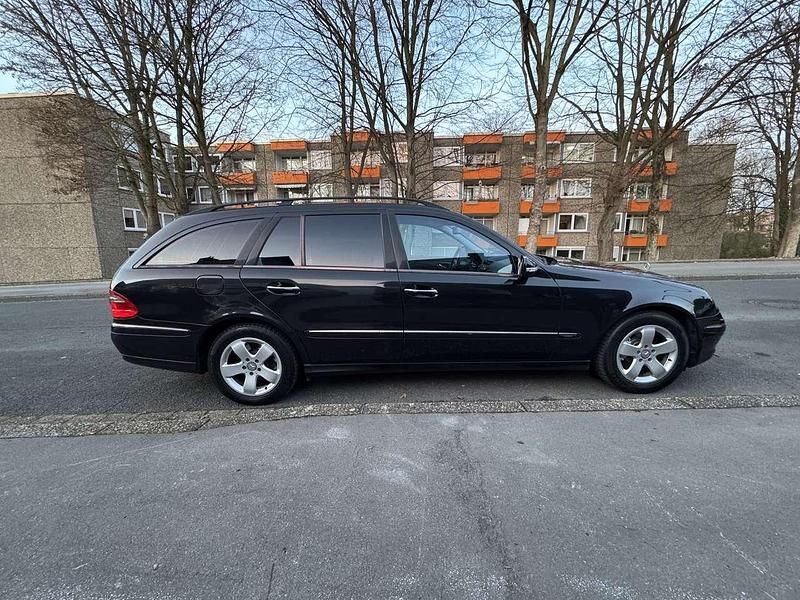 Gebraucht Mercedes E320 Avantgarde 224 PS (164 kW) 2006 Kombi