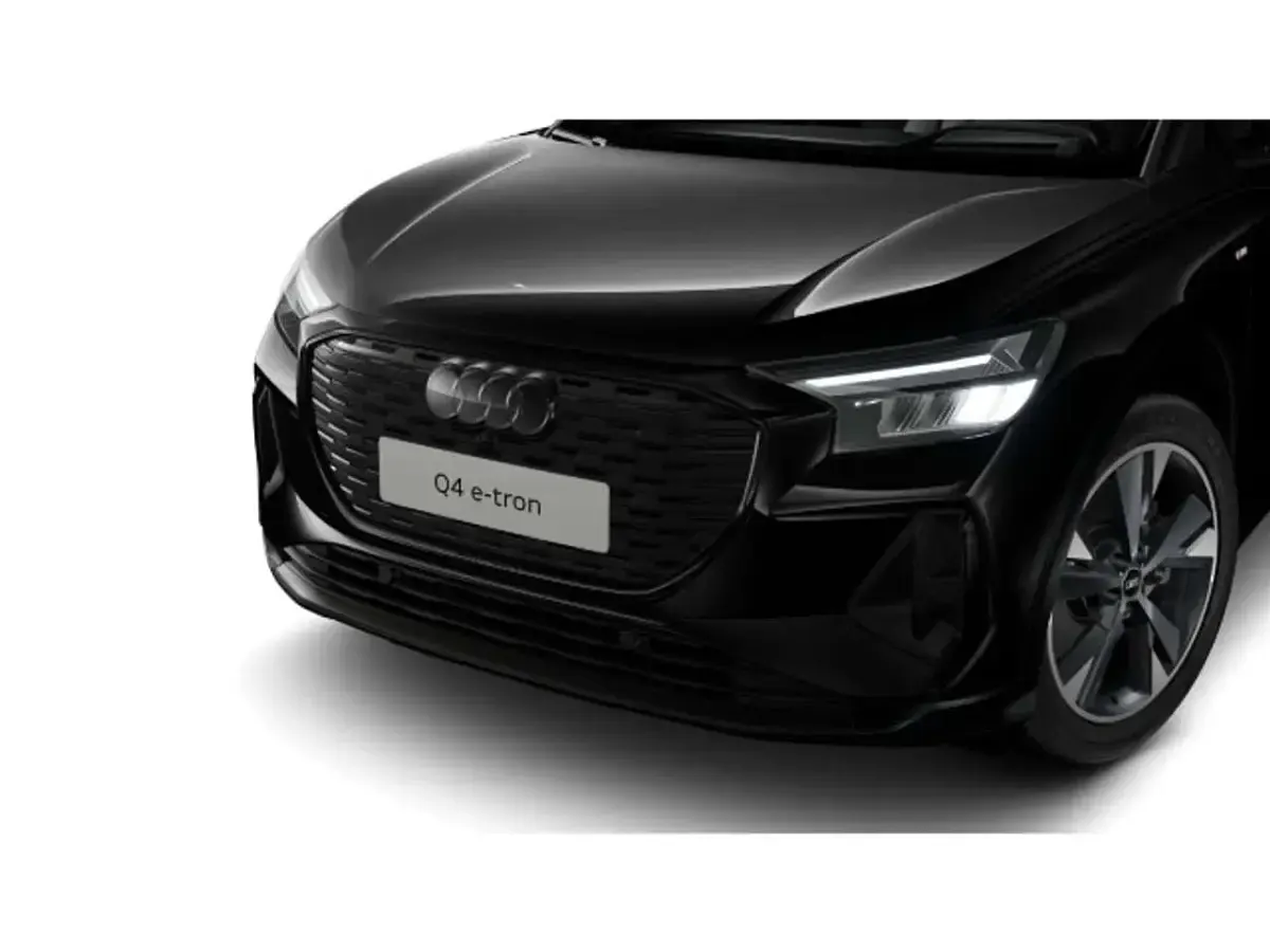Gebraucht Audi Q4 e-tron S-Line 219 kW (299 PS) 2023 Mythosschwarz metallic SUV