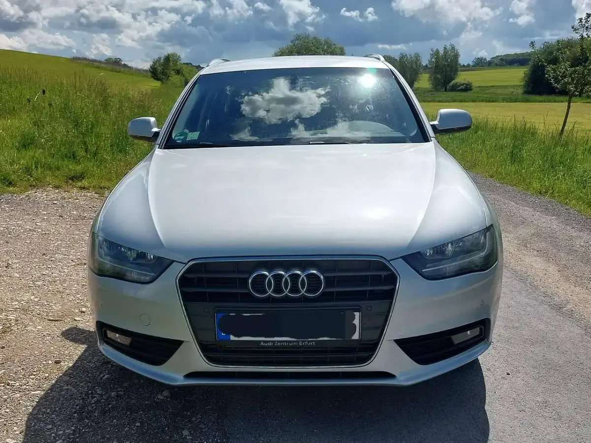 Gebraucht Audi A4 Ambiente 143 PS (105 kW) 2012 Grau Kombi