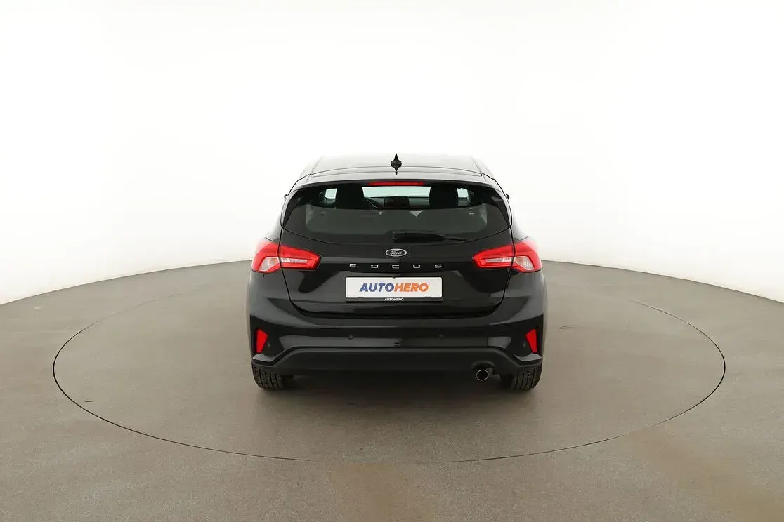 Gebraucht Ford Focus Cool & Connect 101 PS (74 kW) 2019 Schwarz Limousine
